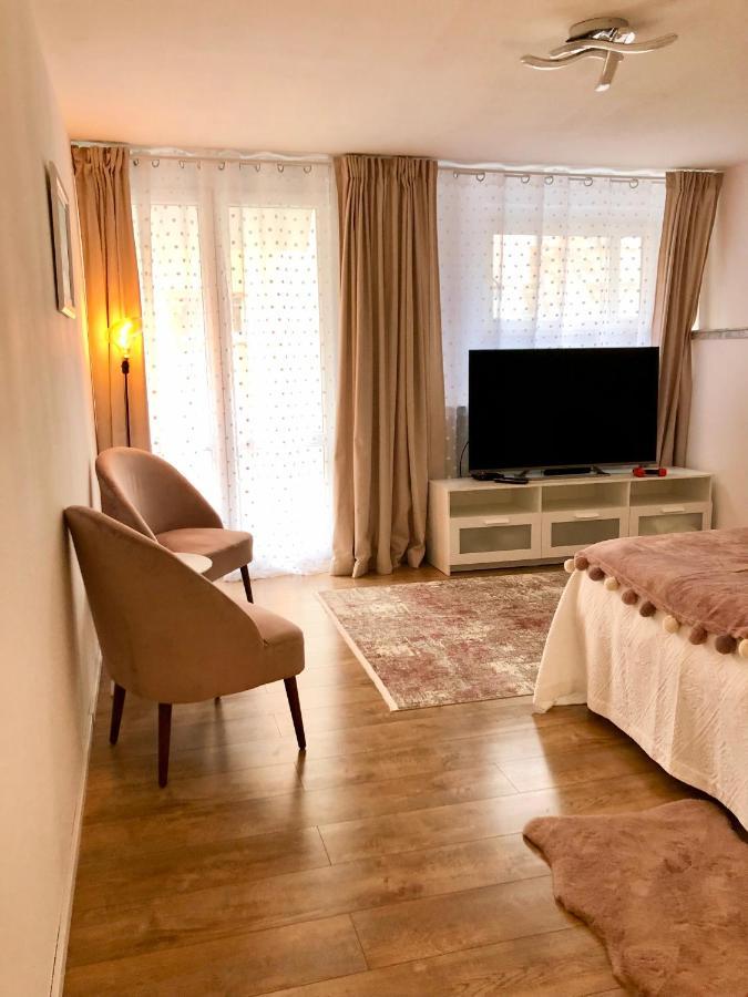 Old Town Romantic Apartment. Breslau-Wroclaw. Dış mekan fotoğraf